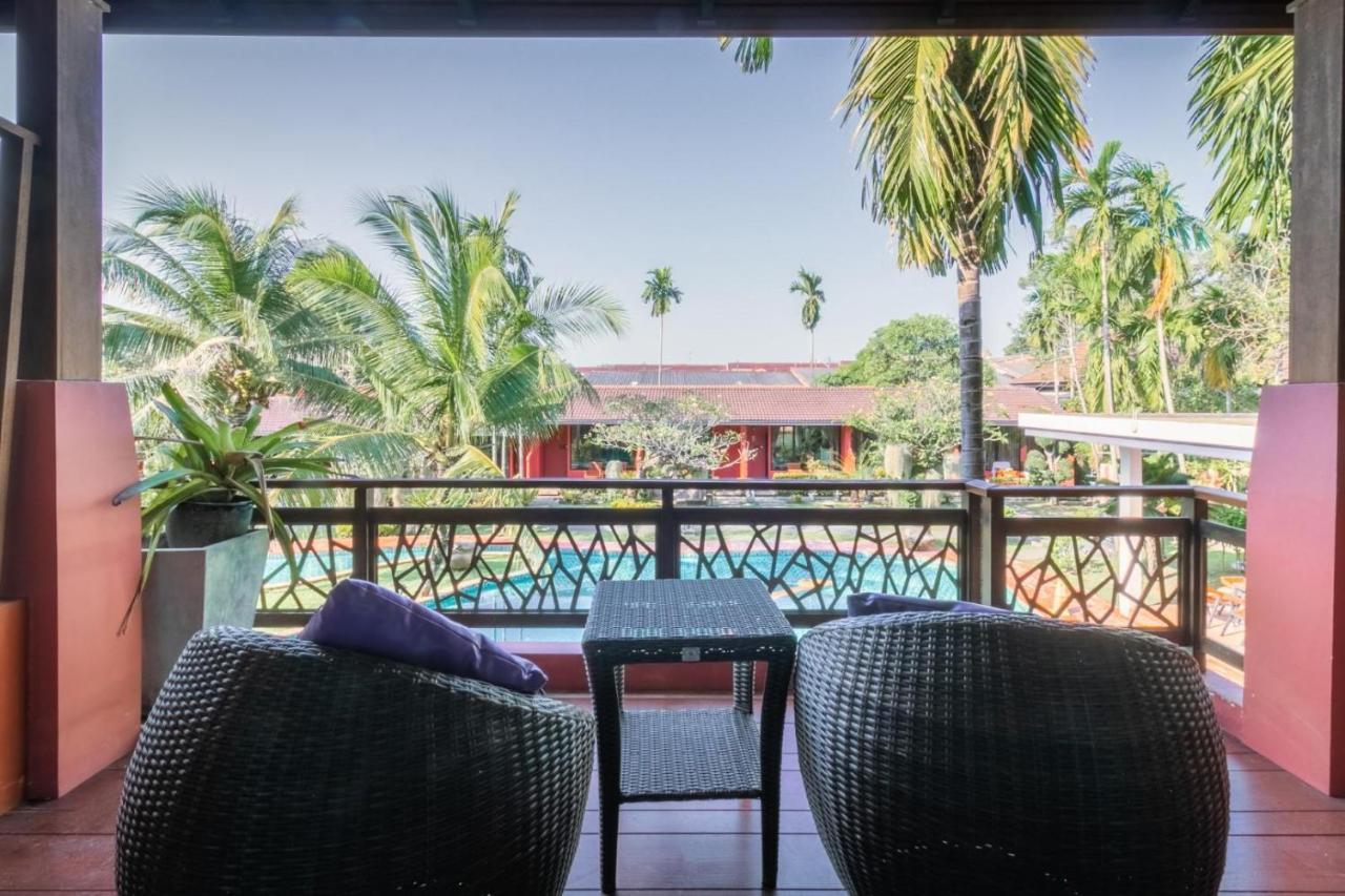 Mai Morn Resort Sha Plus Phuket Exteriör bild